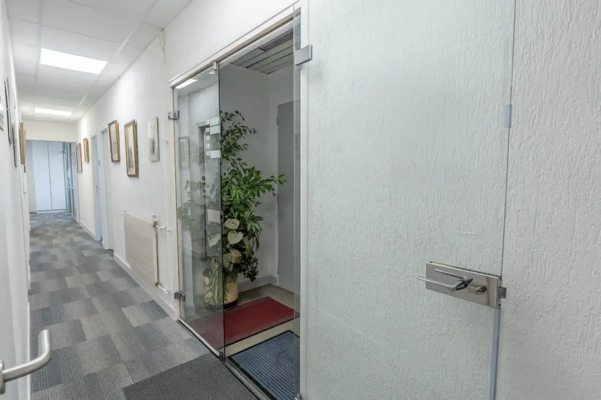 Troyes - BUREAUX 100 m² avec grenier aménageable 158 m² - Image