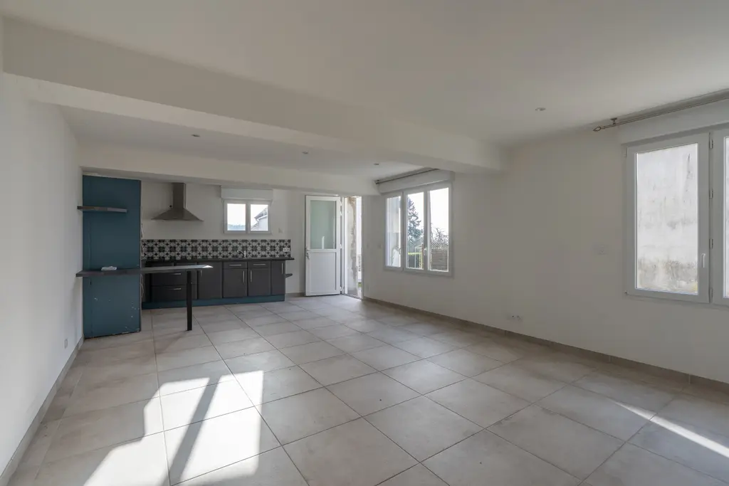 A moins de 10 mn d'Auxon, MAISON type IV - Image