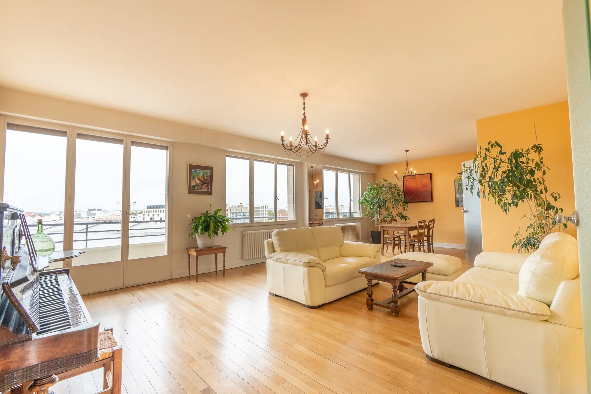 EXCLUSIVITE Troyes, à 5 mn à pied de la gare et du centre-ville, bel Appartement traversant, lumineux d'une SH 105,20 m² - Image