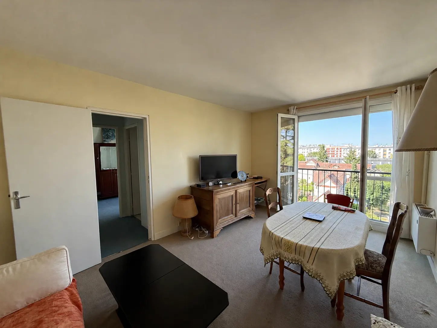 EXCLUSIVITE Troyes - Appartement type II avec balcon, cave et PARKING - Image